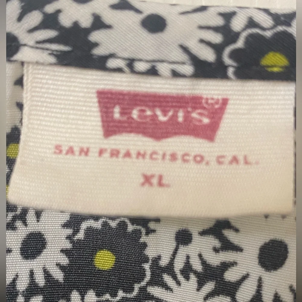 Levi's Black and White Floral Puff Long Sleeve Front Tie Blouse Size XL - Picture 5 of 16